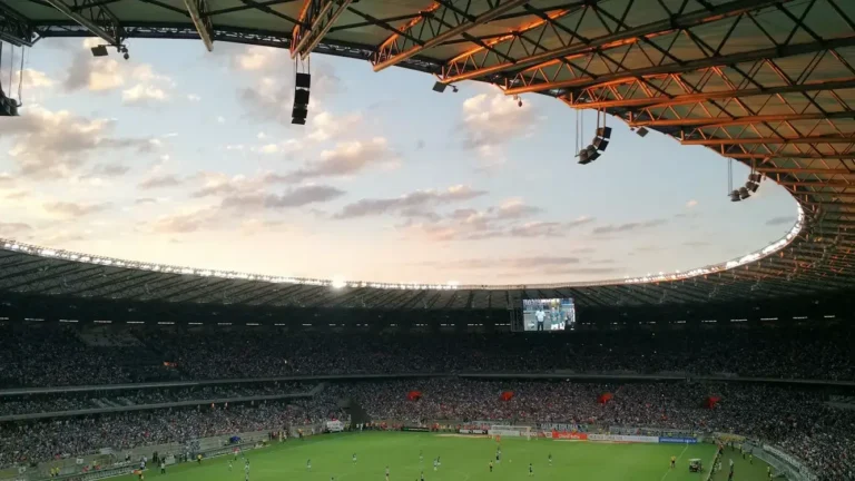 Por que os estádios de futebol têm arquiteturas tão diferentes pelo mundo